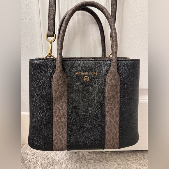 Mini MK Satchel Pebbled Leather Bag! - Picture 1 of 9